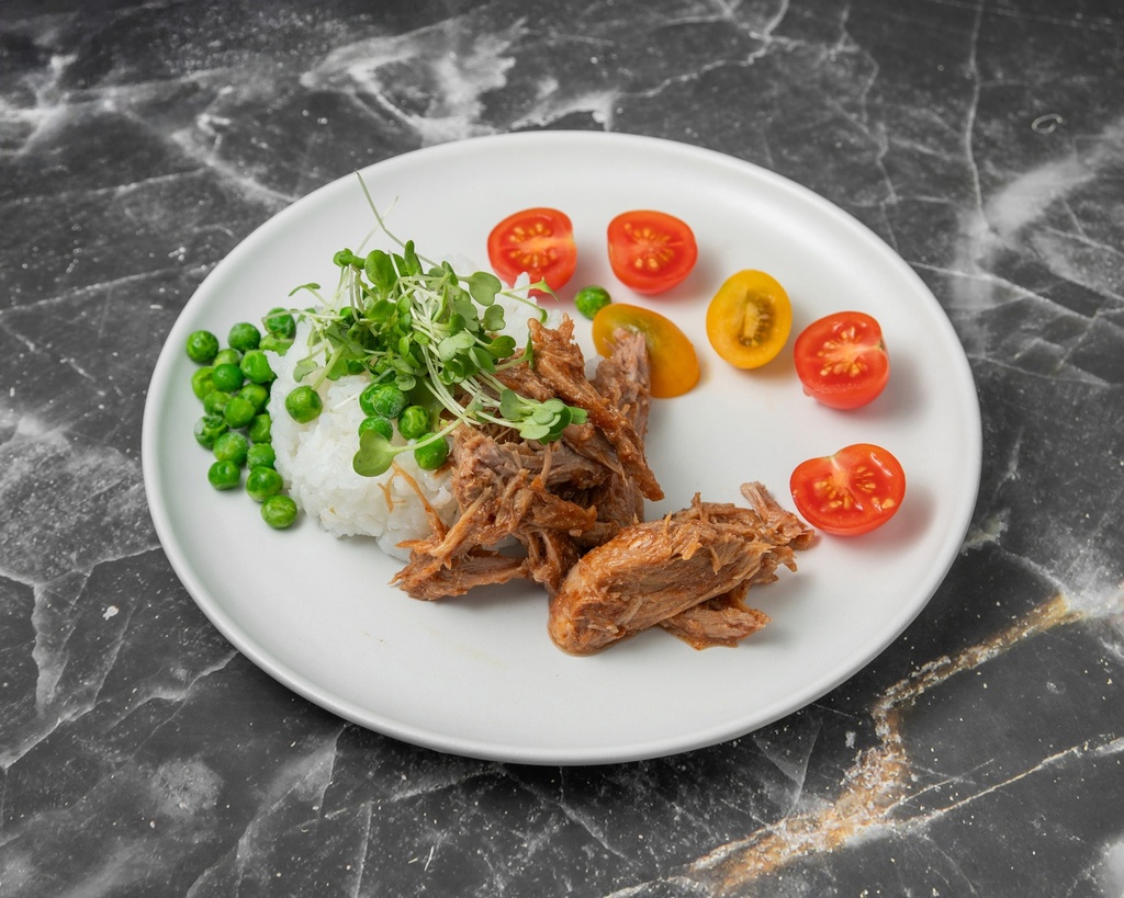 Pulled Pork with Rice and Veggies (400 g, Frozen Heat & Serve Meal)